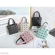 幾何包同底同色日式三角片宅女包包單肩手提腋下小眾包2022新款潮--麥包包 歷史價格詳細信息