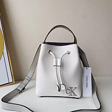 CK 經典金大LOGO印刷短T 黑色 CK-41VX883007 歷史價格詳細信息