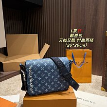 【郵差包】【低價】韓國INS風秋冬毛絨絨可愛百搭帆布包女 日系學院風Chic學生斜挎包 歷史價格詳細信息