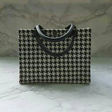 (兼顧愛情與發財+國台語雙重趣味諧音) 全新100元"277377+377277"--面額200元另計+台北或新竹可面交 歷史價格詳細信息