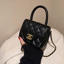 遇見衣品閣時尚小眾洋氣包包女 2022新款女生手提包 百搭單肩斜挎包 個性絲巾水桶包 歷史價格詳細信息