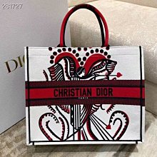 迪奧  Dior  2024ss新款 短袖  圓領 針織衫 毛衣 ，專柜面料 透氣舒適度高，細節無可挑剔，品牌元素設計理念，手感細 NO15342 歷史價格詳細信息