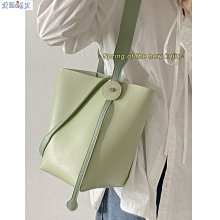 《》小眾設計包包女2022新款潮時尚手提水桶包百搭ins爆款單肩斜挎包 流行 精品 歷史價格詳細信息