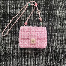 香奈兒Chanel 23p毛呢方胖子 琺瑯鏈條包 尺寸19cm 禮盒包裝????  顏色 綠色 橙色 歷史價格詳細信息