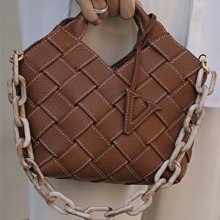 2023上新復古水桶包女潮時尚簡約洋氣大容量寬帶質感斜挎小【ww百貨】 歷史價格詳細信息