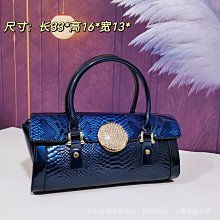 女包包極鱷魚紋水桶包2024夏季大容量抽帶斜背包托特包 流行 歷史價格詳細信息