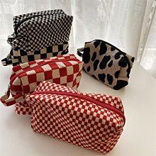 北歐風手捏感素胚陶瓷花瓶-米(窄口型) *此款不可裝水 歷史價格詳細信息