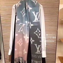 全新正品 LV 圍巾 M70868 Reykjavik Gradient 經典LV 字紋 玫瑰藍 雙色漸層 歷史價格詳細信息