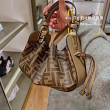 全新手掌大小有兩隻可愛猴子玩偶掛飾吊飾，還有許多迷你娃娃，娃娃控首選 歷史價格詳細信息