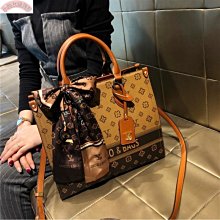 品牌包包女2023新款潮時尚氣質單肩包真皮斜跨高級手提小圓包 歷史價格詳細信息