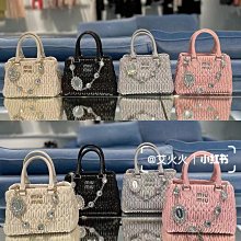 MIU MIU 專櫃商品 經典抓皺 羊皮皮革 扣式開口 長夾 錢包 粉色 淡粉 歷史價格詳細信息