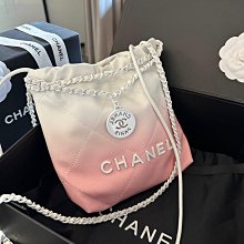 『瑤瑤代購』CHA*EL手提包 最新款 頂級貨 原單大牌 時尚百搭機場大包 保齡球菱格枕頭包托特包47HJ217 歷史價格詳細信息