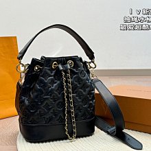 『瑤瑤代購』L家 牛仔包 最新款 頂級貨 原單大牌牛仔豌豆包marel中古包單肩斜挎包腋下包麻將包42HJ530 歷史價格詳細信息