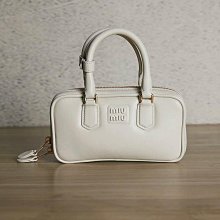 MIU家春夏針織貝雷帽???? 歷史價格詳細信息