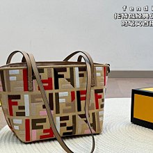 『瑤瑤代購』FENDI手提包 最新款 頂級貨 原單大牌 時尚百搭丹寧牛仔老花老花腋下包單肩斜挎包42HJ920 歷史價格詳細信息