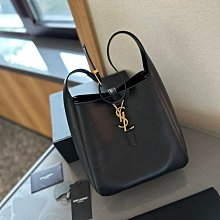 『瑤瑤代購』Y家 手提袋 最新款 頂級貨 原單大牌 時尚百搭拉菲草草編托特包夏日沙灘包單肩斜挎包42HJ435 歷史價格詳細信息