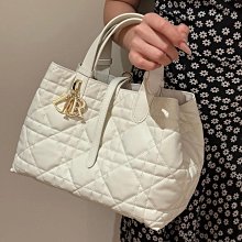 『瑤瑤代購』DI*R 小方包 最新款 頂級貨 原單大牌 復古通勤旅行包郵差包單肩斜挎包潮包42HJ495 歷史價格詳細信息