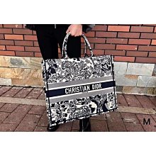 Christian   Dior繡花皮夾 歷史價格詳細信息