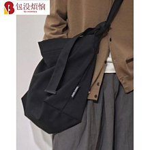 斜挎包側背包 chic包包女2023新款韓版時尚百搭簡約小包單肩斜挎復古港風小方包 歷史價格詳細信息