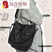 眾藝苑～老件美品，上下可分離式，醫院用文件櫃，長58×深度38×高119公分。 歷史價格詳細信息