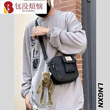 男士斜挎包潮牌單肩包工裝風日系男包大容量個性郵差包女1597 歷史價格詳細信息