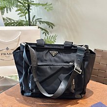 『瑤瑤代購』PRADA手提包 頂級貨 原單大牌 時尚百搭出街必備尼龍腋下包麻將包單肩斜挎包47HJ36 歷史價格詳細信息