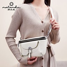 胸包女斜跨百搭2023新款潮戶外休閑旅游胸前斜挎包時尚軟皮斜背包多口袋斜背包-促銷 歷史價格詳細信息