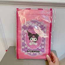 正版﹝Sanrio﹞授權※Kuromi美樂蒂&庫洛米※【美樂蒂黑色蝴蝶結+宴會服坐姿造型】絨毛布偶(36公分) 歷史價格詳細信息