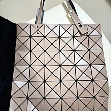 ISSEY MIYAKE BAOBAO 3X5 限量螢光彩繪塗鴉扁斜背包(綠) 廠商直送 歷史價格詳細信息