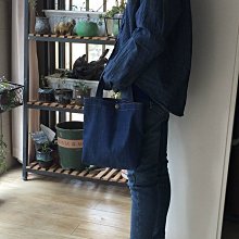 【荷湘田】秋冬--質優復古花朵圖騰+精緻縫扣縫珠雙面穿舒適優美大披肩 歷史價格詳細信息