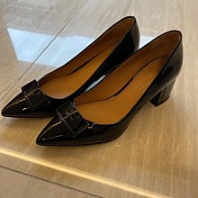 TORY BURCH 新色 BRITTEN vup 立體LOGO拉鍊短夾-霧黑 歷史價格詳細信息