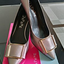 達芙妮真皮媽媽短靴女2023新款秋冬加絨尖頭靴子女士馬丁靴雪地靴 歷史價格詳細信息