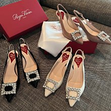 *** Roger Vivier 全新現貨閃電藍金釦4.5 cm鞋 -37 *** 歷史價格詳細信息