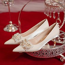 新娘頭紗 單層蕾絲婚禮頭紗 蕾絲花邊歐美 網紗 多層頭紗 四層頭紗 短頭紗 可愛風頭紗 蓬【B-8724 】四層新娘頭紗 歷史價格詳細信息