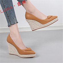 歐美大碼草編麻繩坡跟輕便涼鞋女厚底一字帶搭扣沙灘涼拖 草編楔形鞋 楔形涼鞋 增高厚底涼鞋 楔形涼拖鞋 女鞋 歷史價格詳細信息