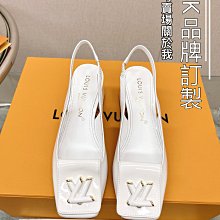 【台灣出貨】LV 經典字母圖騰咖啡色真絲羊毛披肩 圍巾 140*140 歷史價格詳細信息