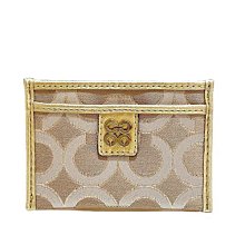 就愛精品店❤️  Kipling 卡其色素面尼龍材質兩用斜背/書包 +金色三層收納包 歷史價格詳細信息