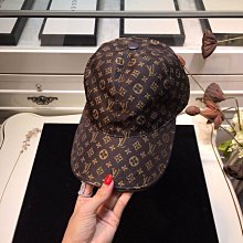 【熱賣精選】L  聯名系列 刺繡小鴨棒球夾克外套 歷史價格詳細信息