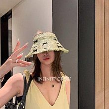 MIU家春夏針織貝雷帽???? 歷史價格詳細信息