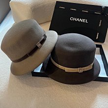 Celine 連帽羽絨外套 馬甲 背心 袖子可柝 一衣多穿 好穿舒適，百搭，兼具實用性和設計感的經典款單品！經典凱旋門SML 歷史價格詳細信息