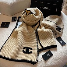 Chanel 香奈兒 圍巾 披肩 菱格羊絨圍巾 & 帽子，超美的絨感～～  91%羊絨加上進口金絲線織就 歷史價格詳細信息