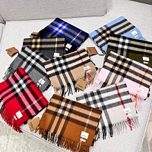 【BUR王牌尖貨，鎮店之寶】 妳們心心念的套裝來了，接下來還有多個運動套裝上新，秋冬款火熱上線了，套裝衛衣重磅來襲，BUR王牌渠道，男女情侶款。 歷史價格詳細信息