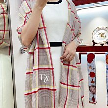 新款上架Di迪家圍巾面料！這么大比重的羊絨真的超級少見！手感柔軟細膩尺寸達到140*140！整體是雙面織明星大牌同款 歷史價格詳細信息