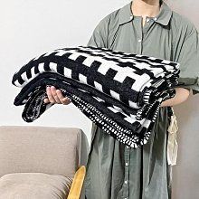 北歐樣板間黑色抽象人物雕塑擺件創意鑄鐵裝飾品電視櫃玄關擺設人 歷史價格詳細信息