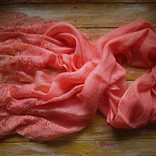 柔美蕾絲花朵鑽飾菱形網羽毛 新娘頭飾禮帽頭花芭蕾舞表演天鵝湖羽毛頭飾額飾 白色 歷史價格詳細信息