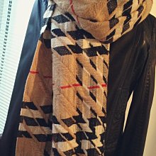 BURBERRY 燙金印花LOGO條紋設計環保帆布拉鍊斜背胸掛包(大/棕) 廠商直送 歷史價格詳細信息