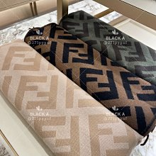 【BLACK A】FENDI 2023春夏新款 灰色雙面穿長版短袖針織連身裙 FF老花/素面 價格私訊 歷史價格詳細信息