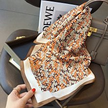 特殊 方型 立體 胖胖 奶油 玻璃燈！ . 20 x 20 x 12 超厚版本 . 極可愛比例 ！ . 極適合當招牌燈箱 歷史價格詳細信息