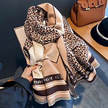 韓國仿羊絨空調披肩外搭網紅斗篷秋冬新款小眾復古格子保暖圍女 歷史價格詳細信息