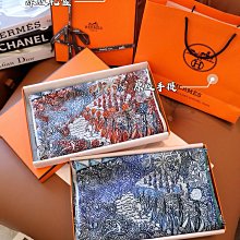 Hermes 這款飯盒包帆布的材質不壹樣，帆布的質感強，又耐用，經緯紗均用多股線交織，這款包采用的是粗帆布，使得織物堅牢耐折 歷史價格詳細信息